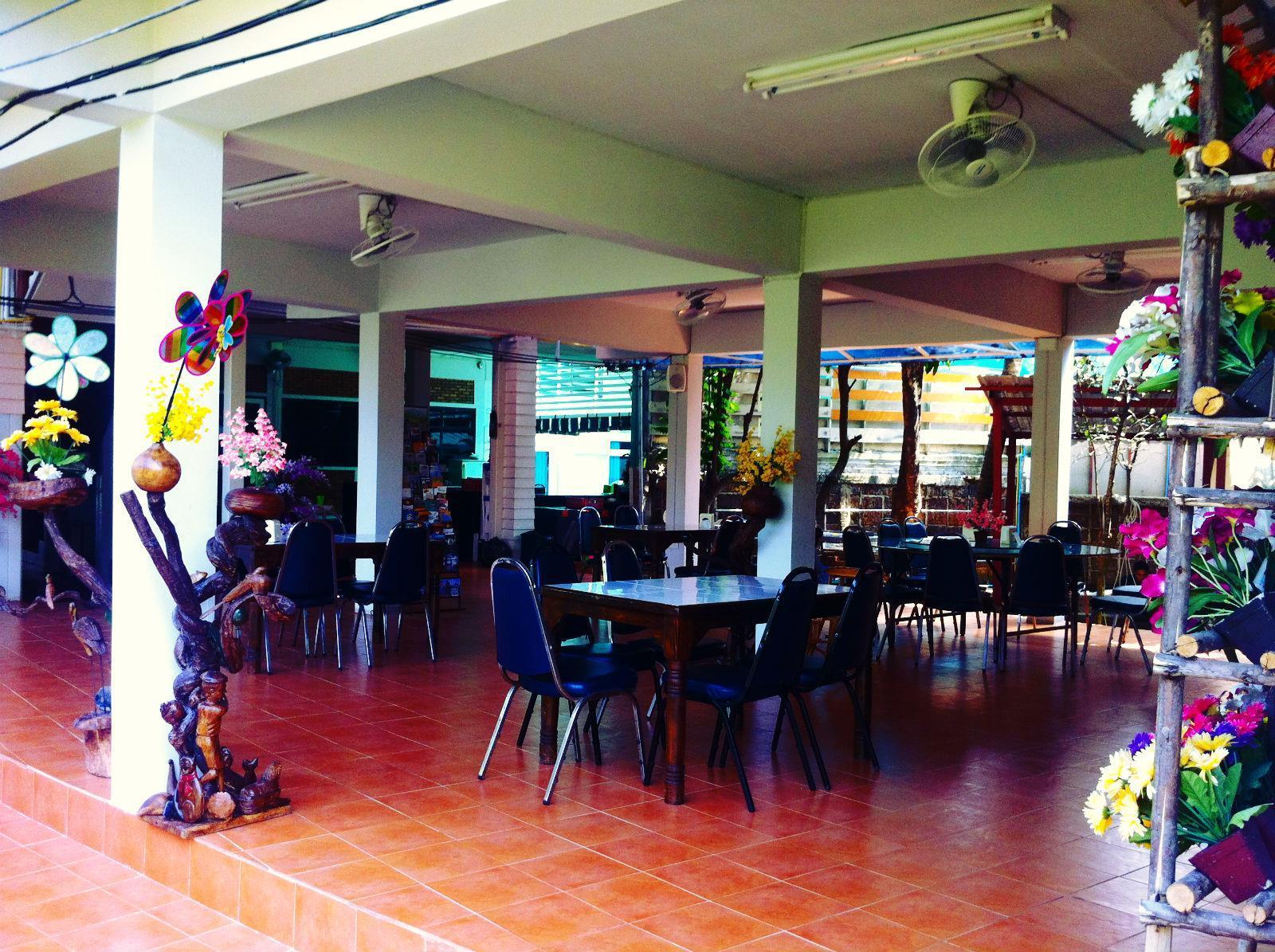 Lakeland Homestay Chiang Mai Bagian luar foto