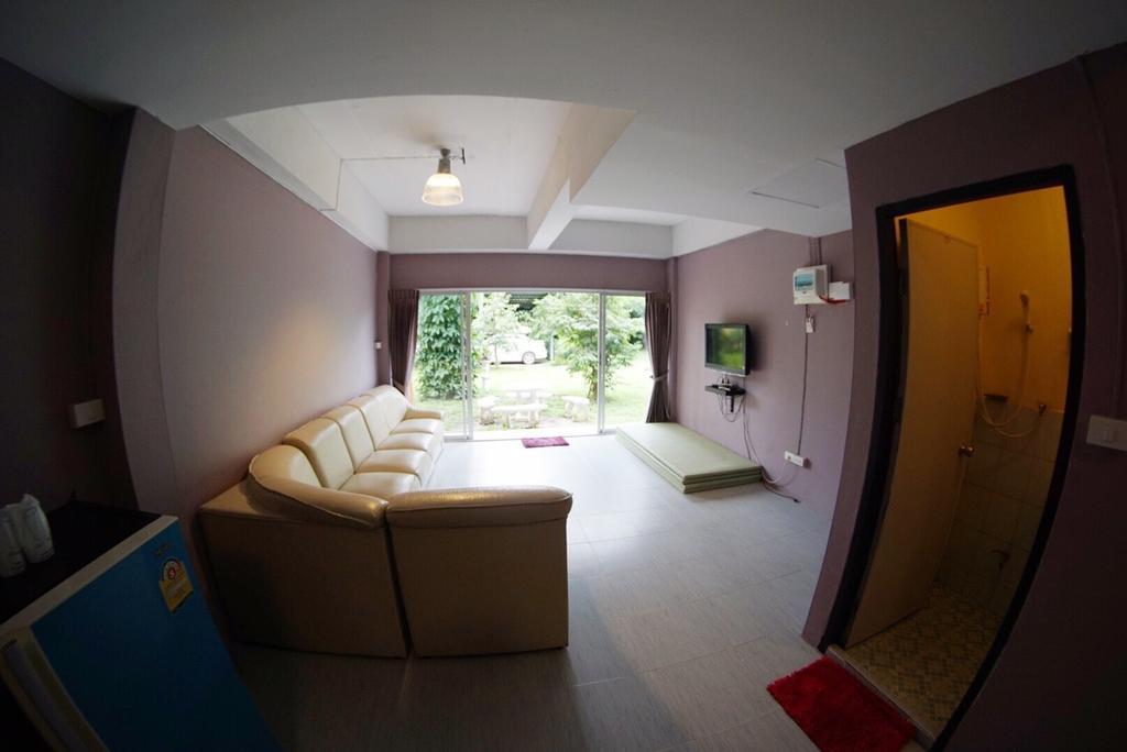 Lakeland Homestay Chiang Mai Bagian luar foto